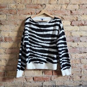 NWT Vylette Black & White Zebra Print Know Sweater Size XXL